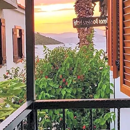 Homestay Pangea Sigacik & Bistro *